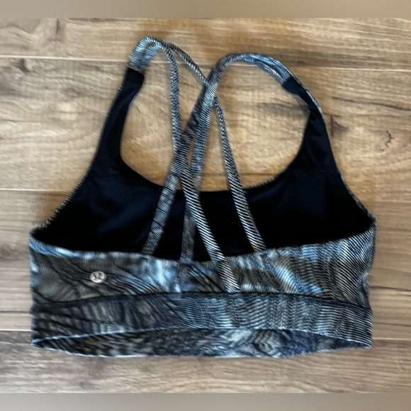 Lululemon Energy Bra *Medium Support, B–D Cup
Dimensional Icing Blue Multi - Picture 4 of 6